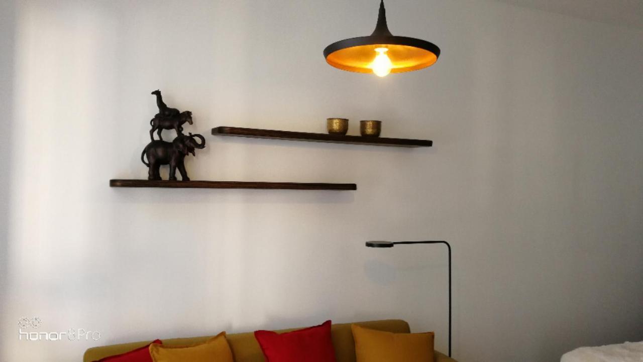 Le Barche Apartment เมสเตร ภายนอก รูปภาพ