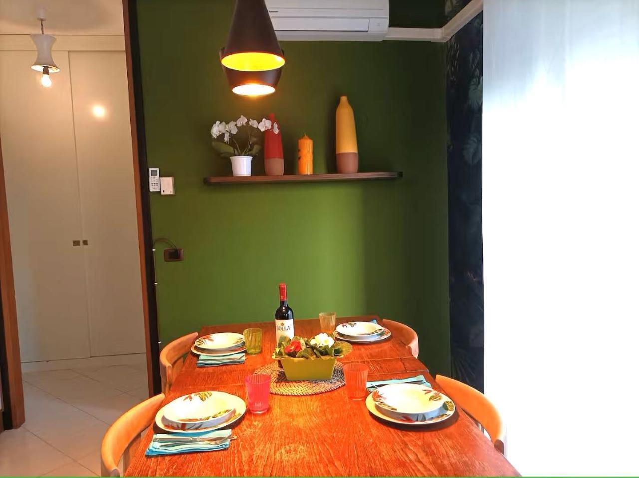 Le Barche Apartment เมสเตร ภายนอก รูปภาพ